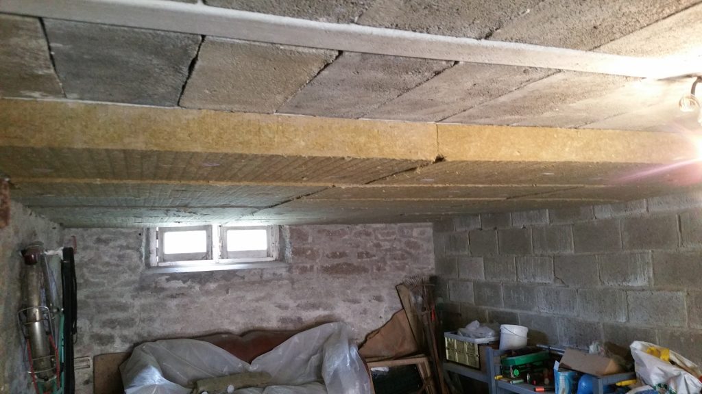  Isolation  des plafonds  de sous sol dans le Morbihan et 